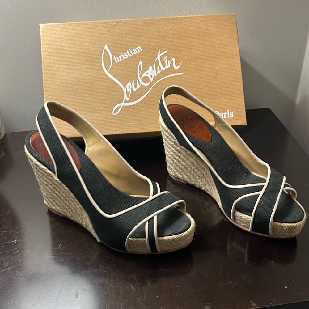 Designer Christian Louboutin Piluca 4”wedge Heals